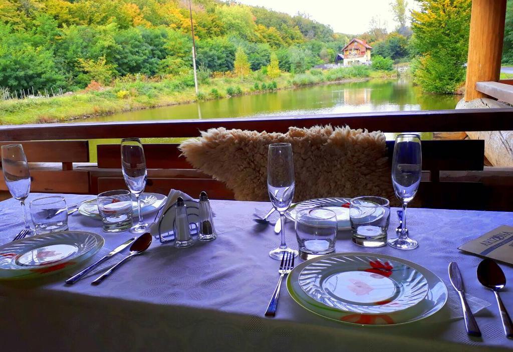 Rancho 555 Konuk evi Ujgorod Dış mekan fotoğraf